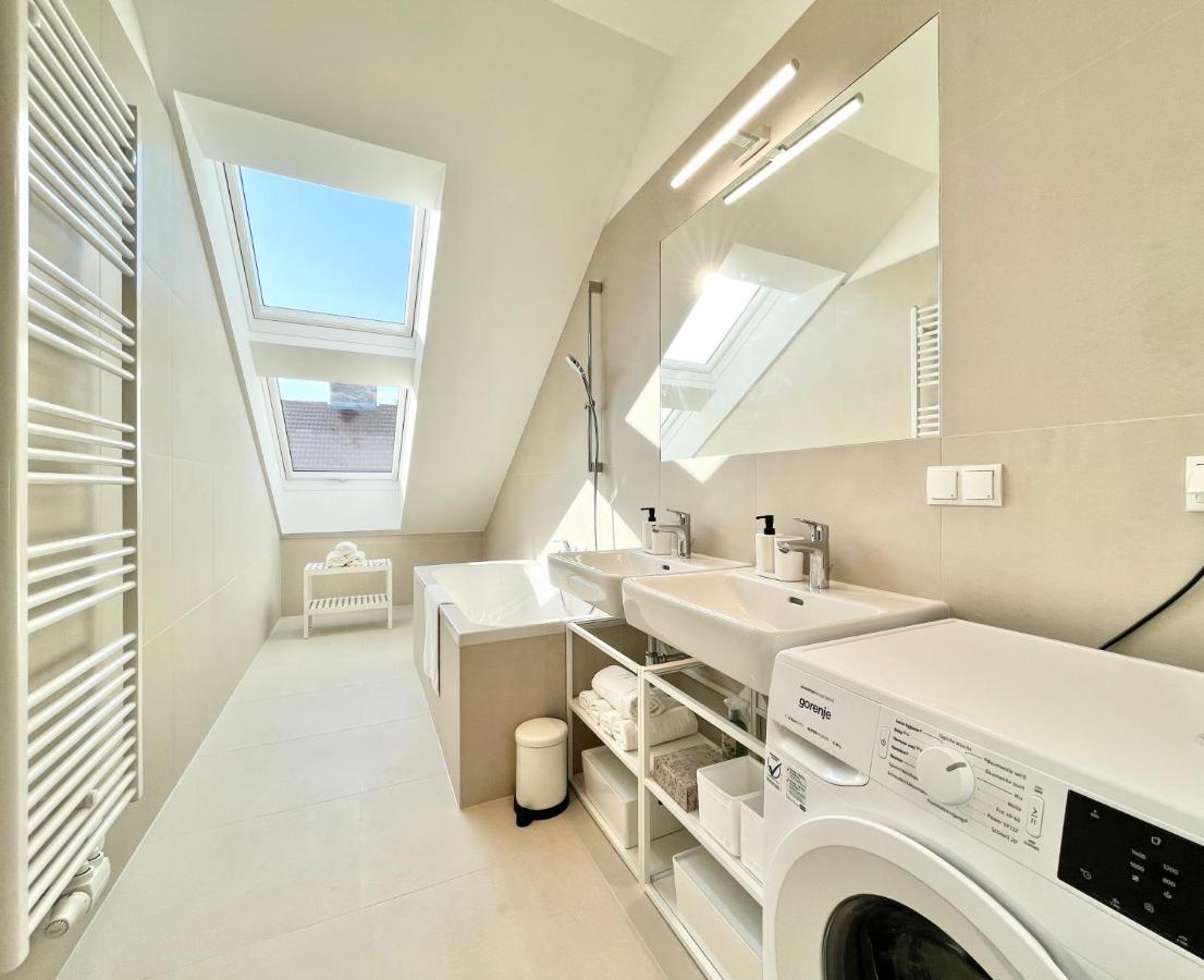 וינה Orestaliving - Penthouse In 1020 מראה חיצוני תמונה