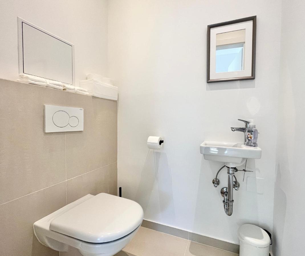 וינה Orestaliving - Penthouse In 1020 מראה חיצוני תמונה