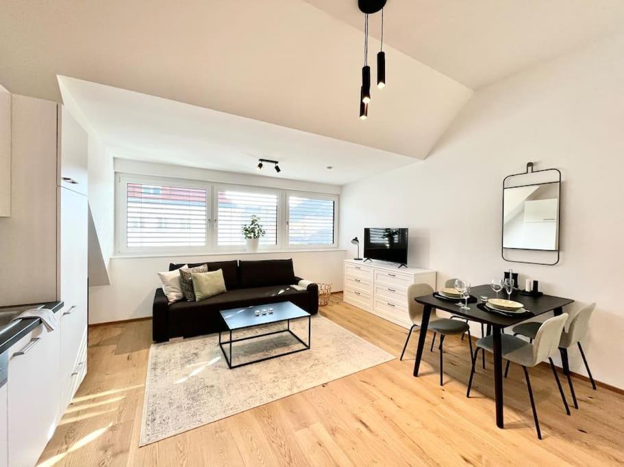 וינה Orestaliving - Penthouse In 1020 מראה חיצוני תמונה